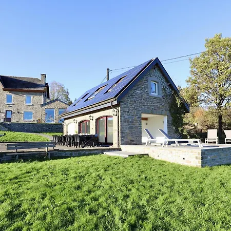 Les Charmes Holiday home