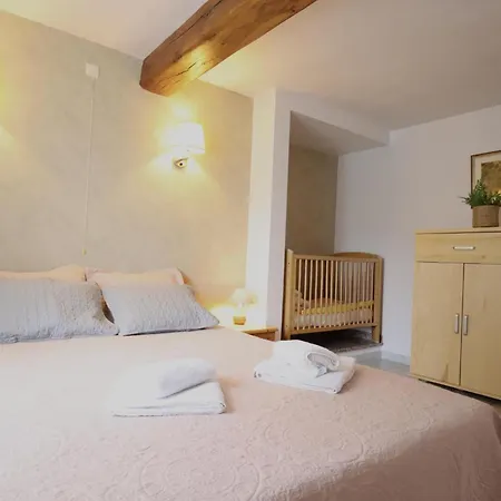 Holiday home Les Charmes